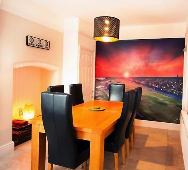 Sunny Seaside Beach House Lytham Centre Sleeps 8 Lytham St Annes Esterno foto