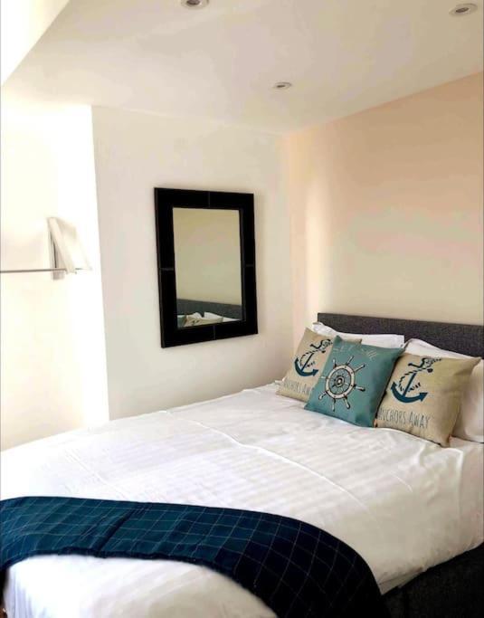 Sunny Seaside Beach House Lytham Centre Sleeps 8 Lytham St Annes Esterno foto