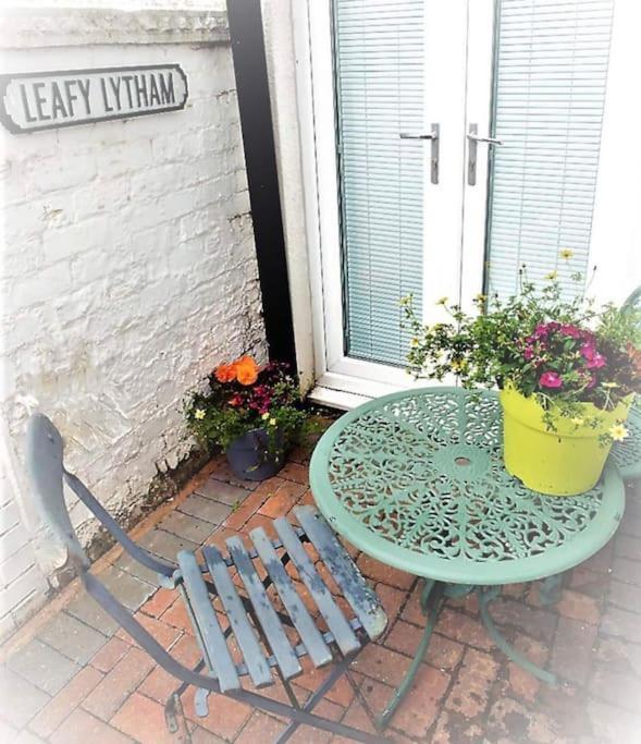 Sunny Seaside Beach House Lytham Centre Sleeps 8 Lytham St Annes Esterno foto